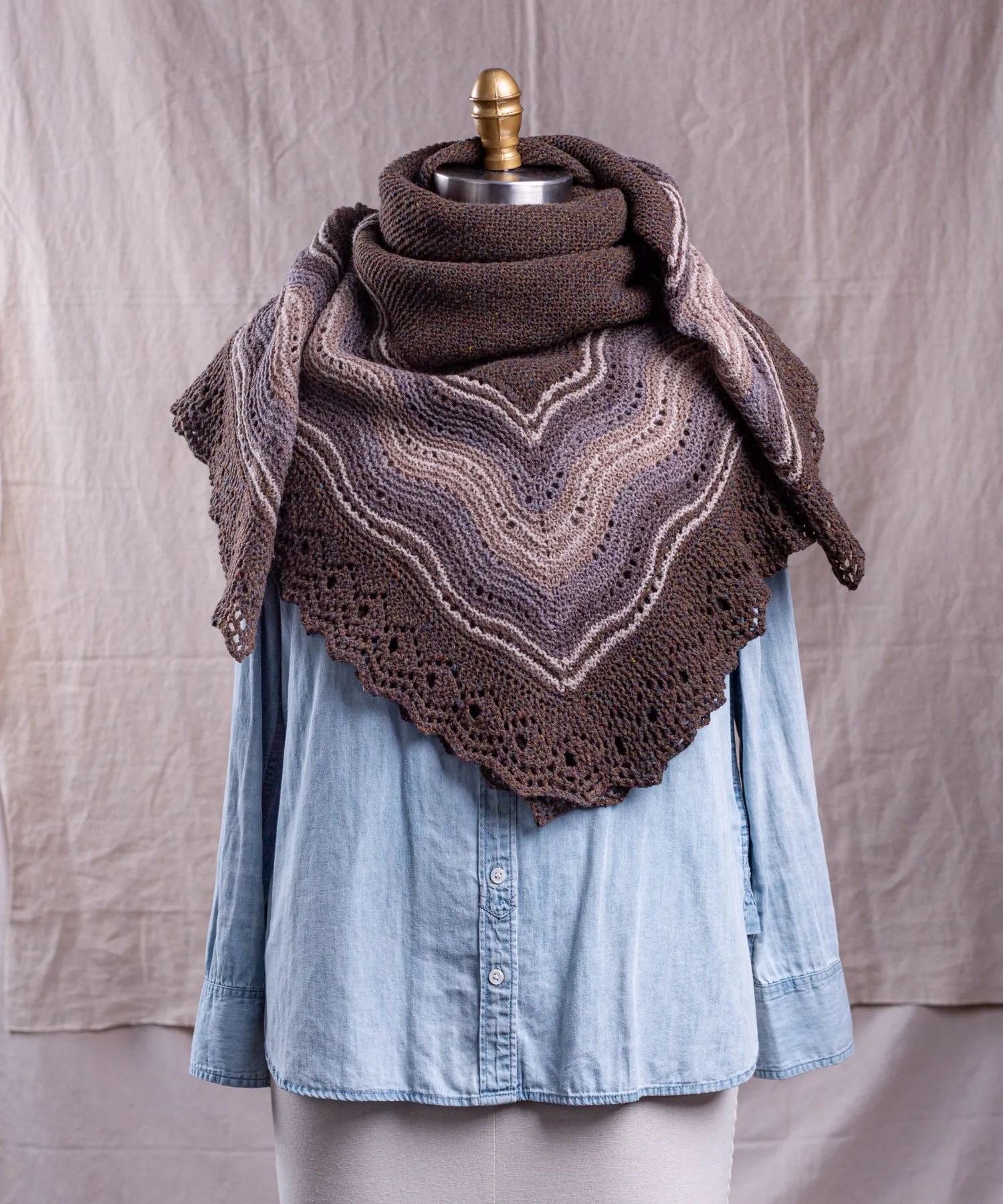 Quill Shawl | Design Sample