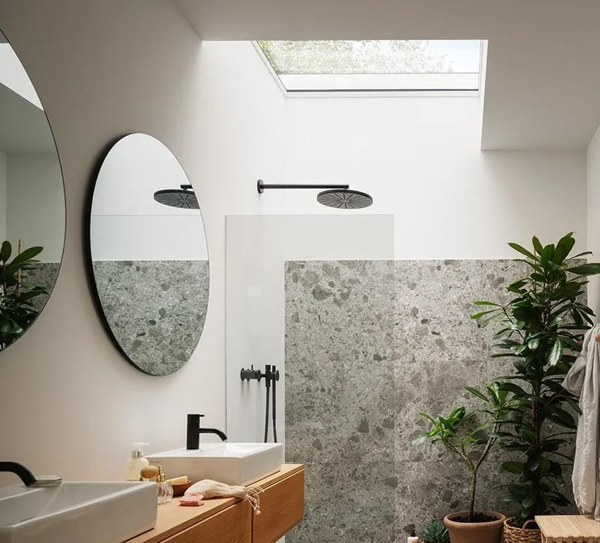 VELUX CFU 060060 1093 Fixed Curved Glass Package 60 x 60 cm (Including CFU Double Glazed Base & ISU Curved Glass Top Cover)